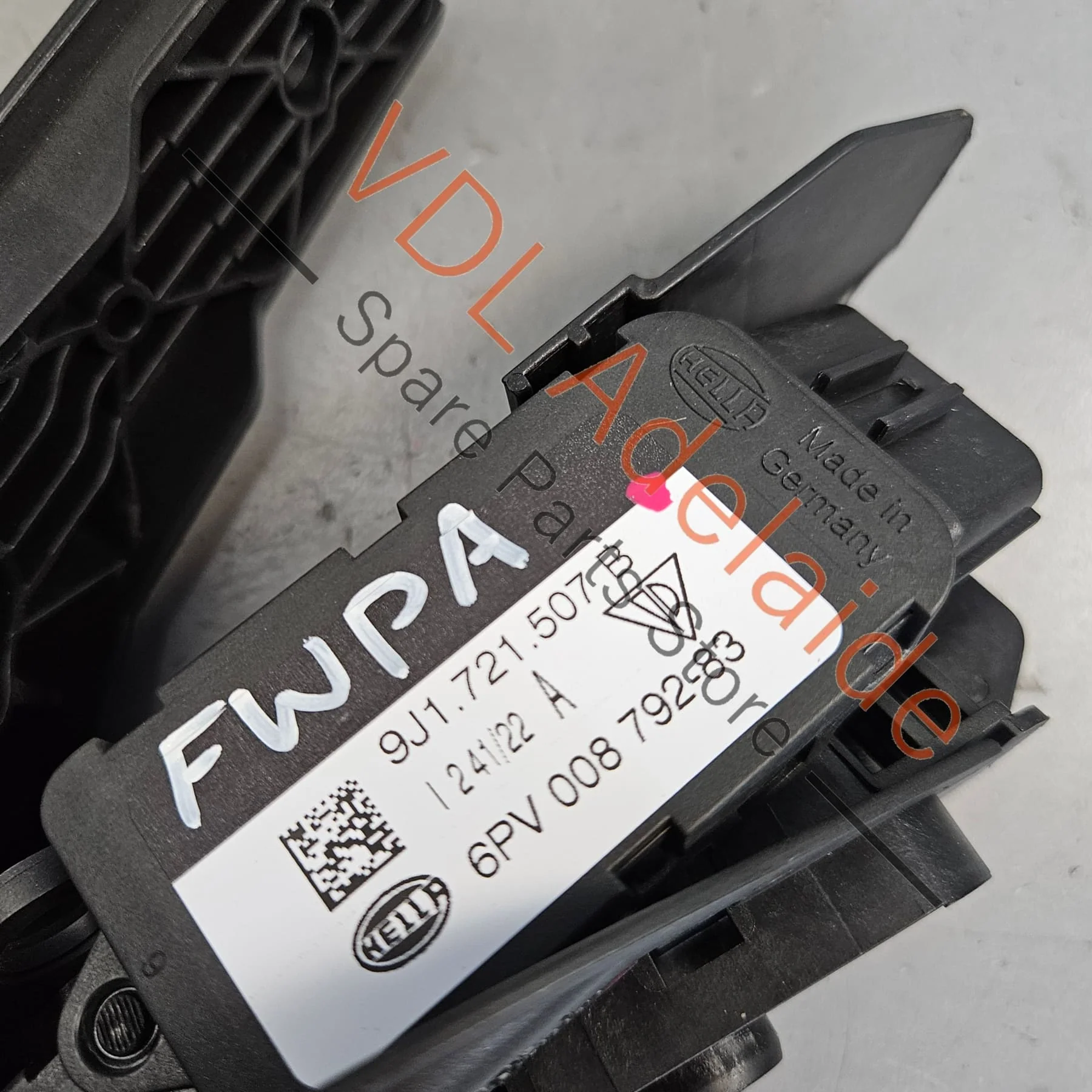 Product image 4